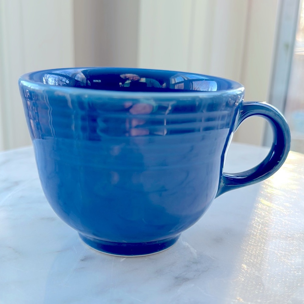 Homer Laughlin Fiesta cup. Lapis.